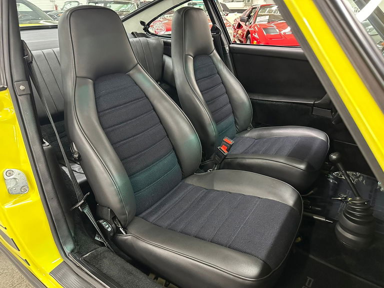 Porsche 911 Carrera 2,7