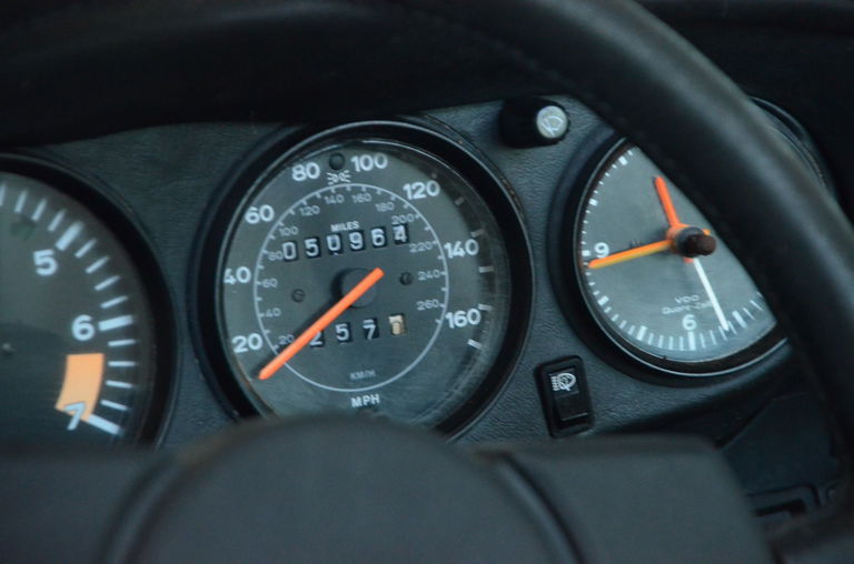 Porsche 911 Carrera 3.2 (US)