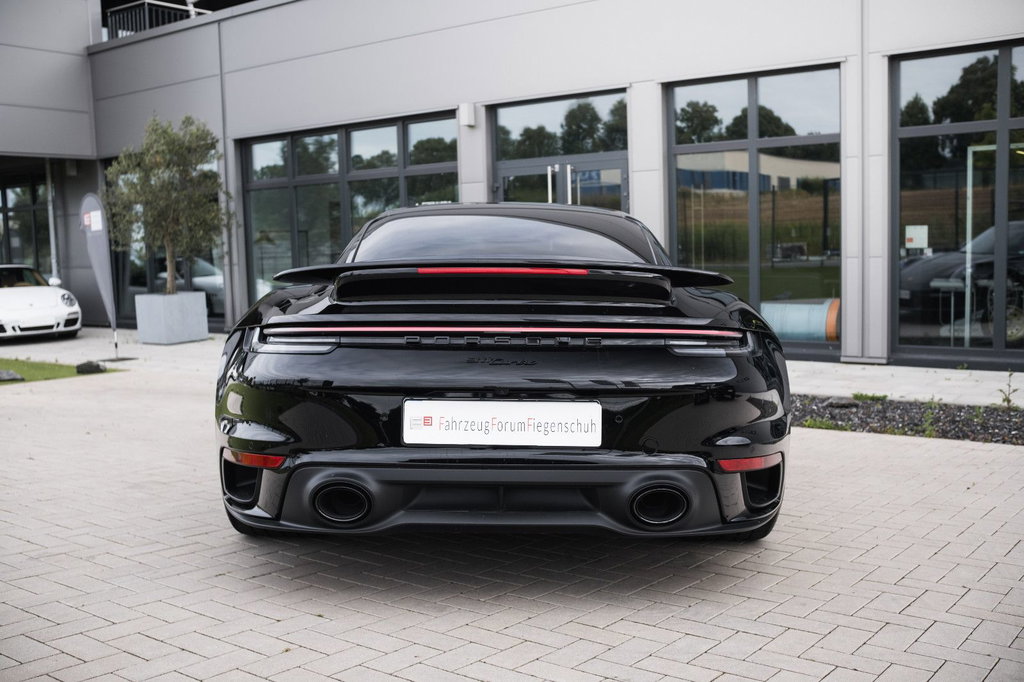Porsche 992 Turbo