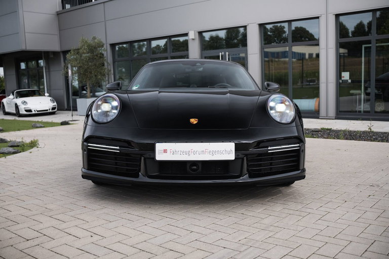 Porsche 992 Turbo