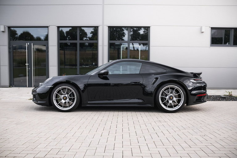 Porsche 992 Turbo