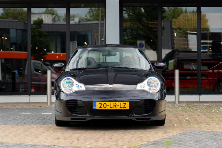 Porsche 996 Carrera 4S