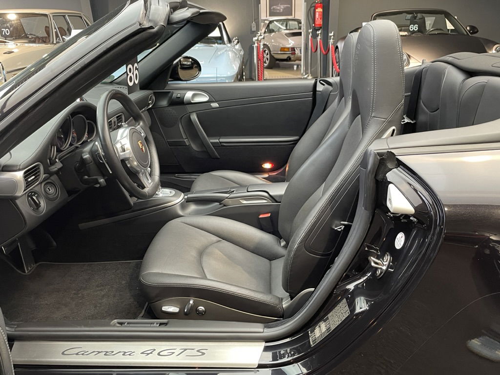 Porsche 997.2 Carrera GTS