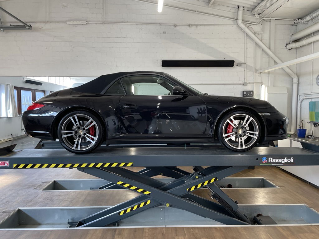 Porsche 997.2 Carrera GTS