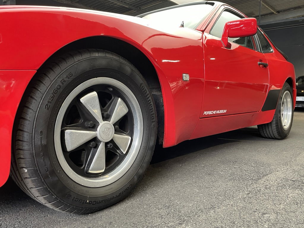 Porsche 944 Coupé