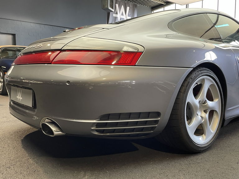 Porsche 996 Carrera 4S