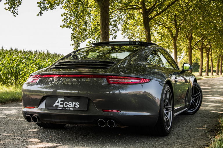Porsche 991 Carrera 4