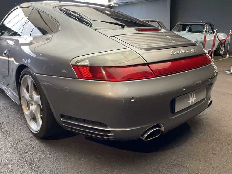 Porsche 996 Carrera 4S