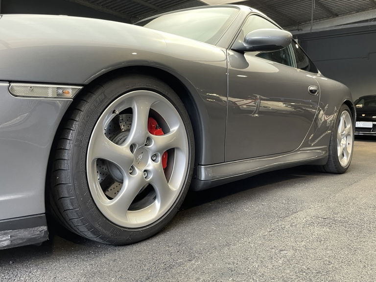 Porsche 996 Carrera 4S