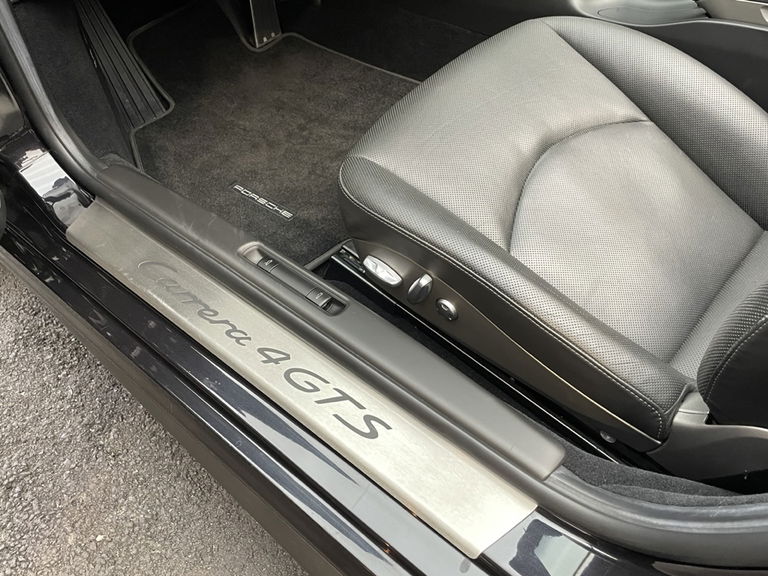 Porsche 997.2 Carrera GTS