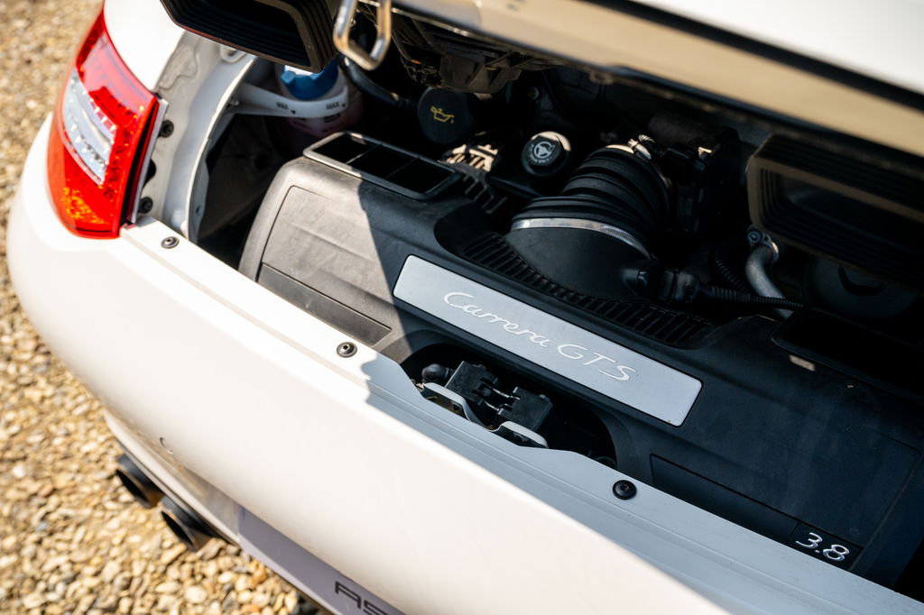Porsche 997.2 Carrera GTS