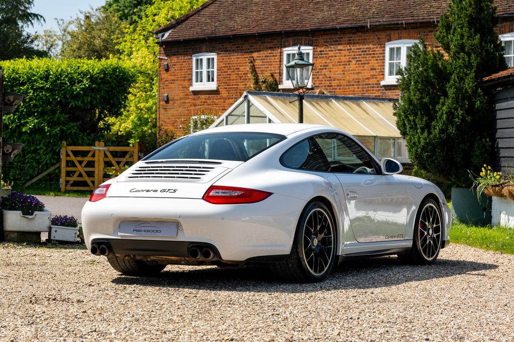 Porsche 997.2 Carrera GTS