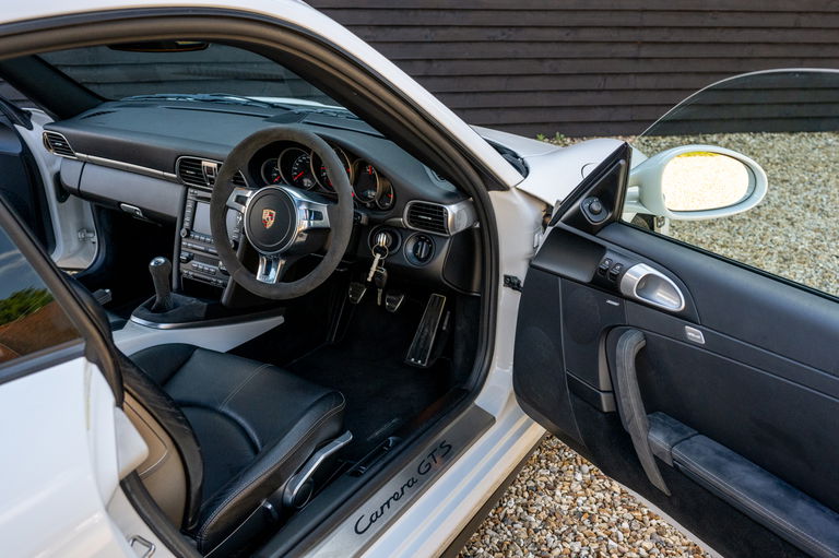 Porsche 997.2 Carrera GTS