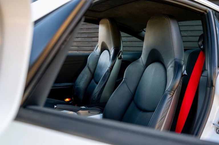 Porsche 997.2 Carrera GTS