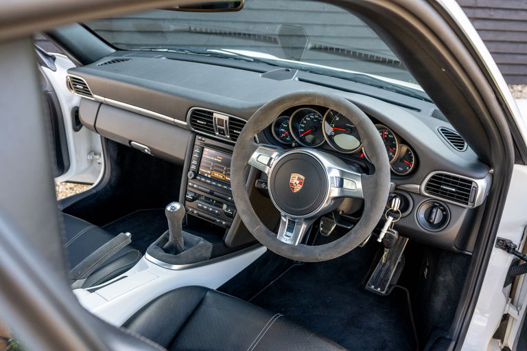 Porsche 997.2 Carrera GTS