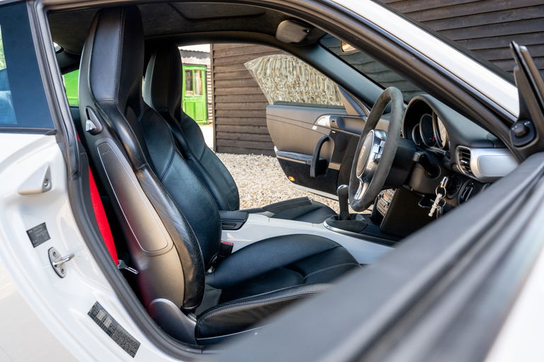 Porsche 997.2 Carrera GTS