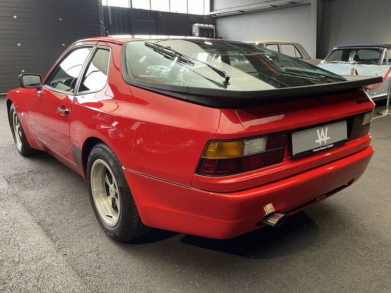 Porsche 944 Coupé