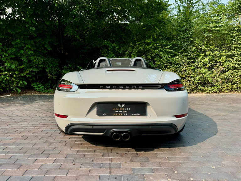 Porsche 718 Boxster