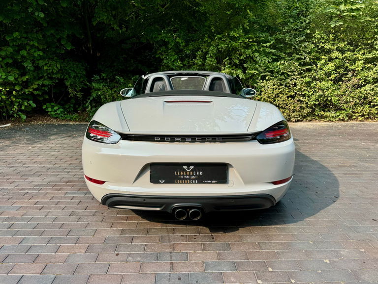 Porsche 718 Boxster