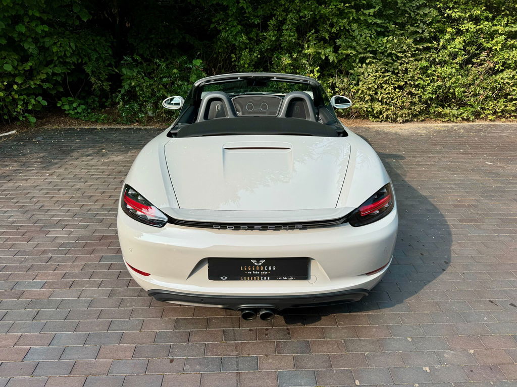Porsche 718 Boxster