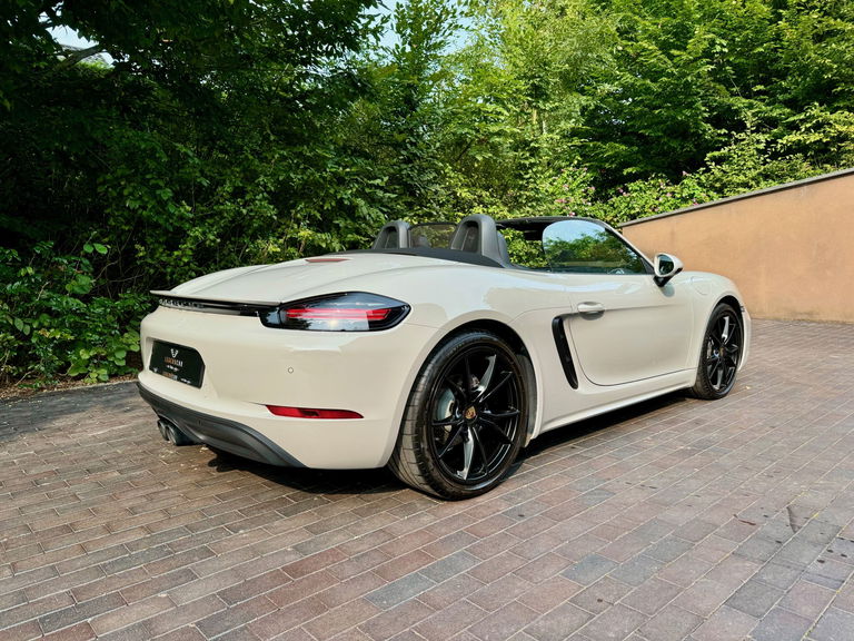 Porsche 718 Boxster