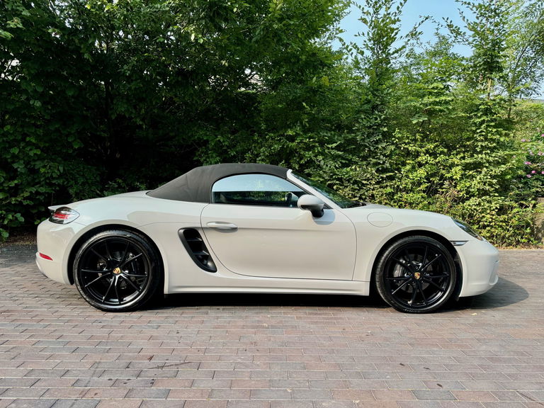 Porsche 718 Boxster