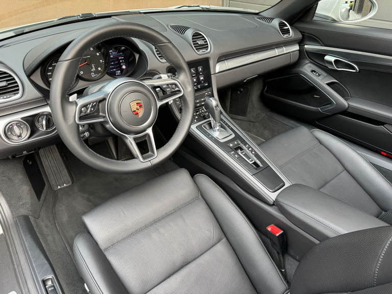 Porsche 718 Boxster