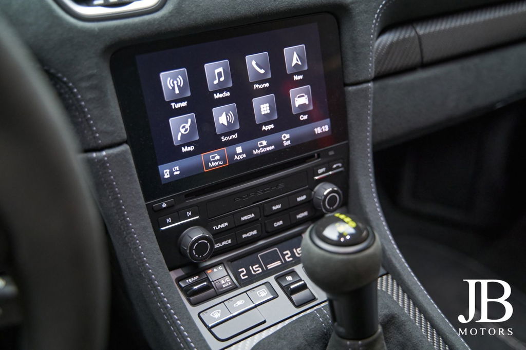 Porsche 718 Cayman GT4 RS