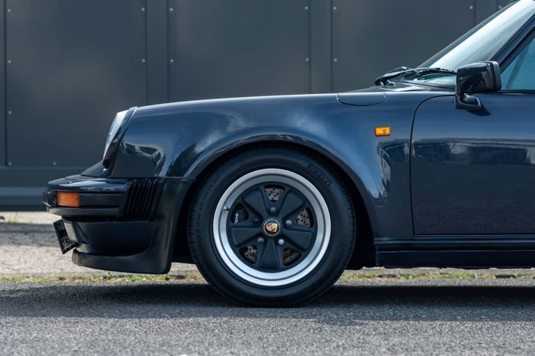 Porsche 911 Turbo 3.3