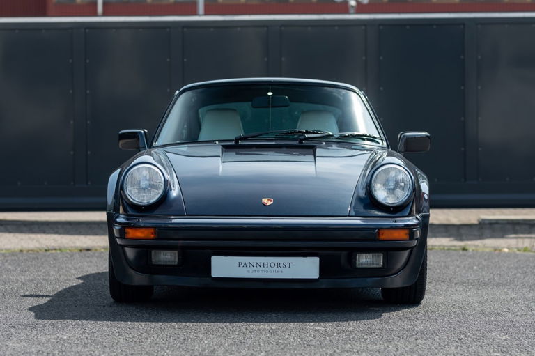 Porsche 911 Turbo 3.3