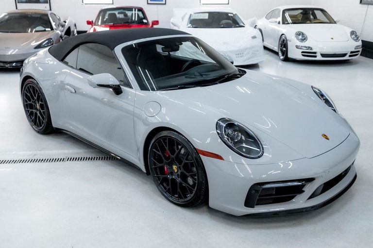 Porsche 992 Carrera 4S