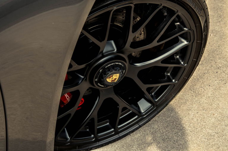 Porsche 991 Carrera 4 GTS