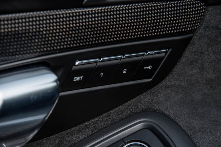 Porsche 991 Carrera 4 GTS