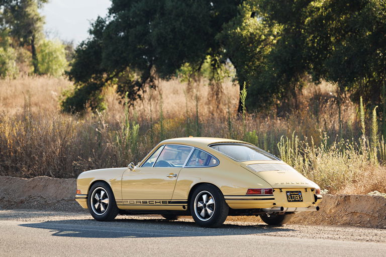 Porsche 911 S (F-Modell)