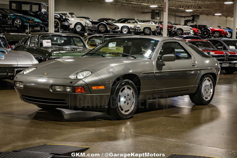 Porsche 928 S4