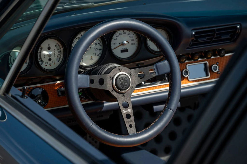 Porsche 911 Reimagined by Singer