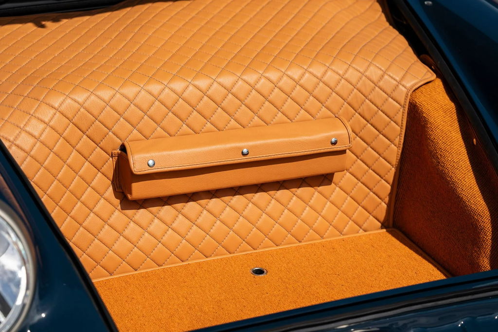 Porsche 911 Reimagined by Singer