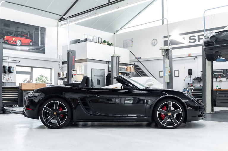 Porsche 718 Boxster S