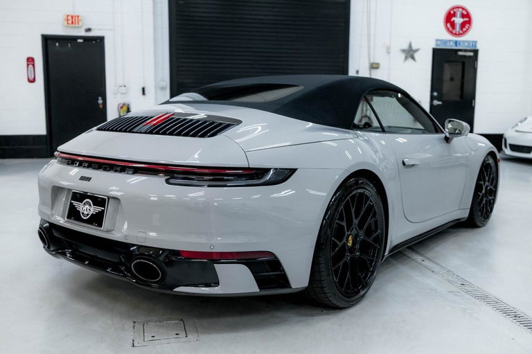 Porsche 992 Carrera 4S