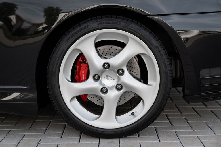Porsche 996 Carrera 4S