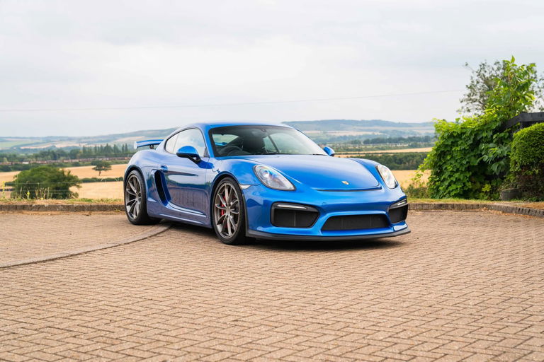 Porsche 981 Cayman GT4