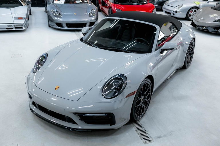 Porsche 992 Carrera 4S