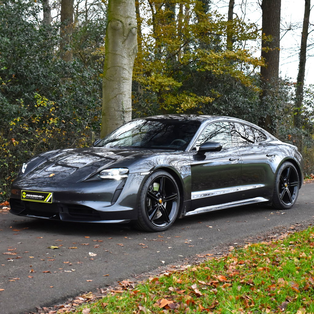 Porsche Taycan Turbo
