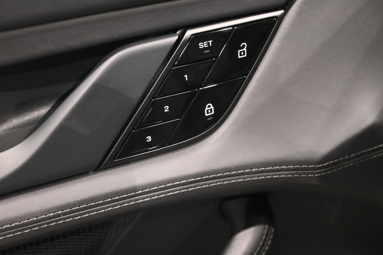 Porsche Taycan Turbo