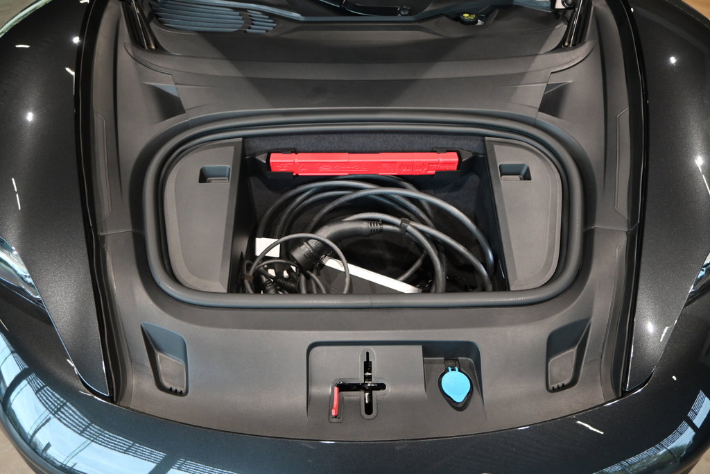 Porsche Taycan Turbo