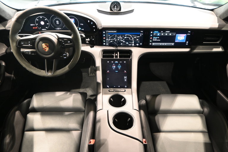 Porsche Taycan Turbo