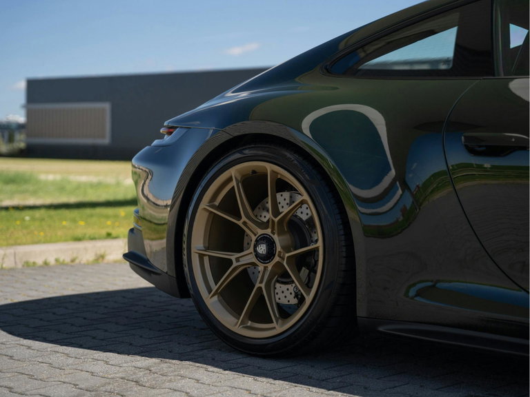 Porsche 992 GT3 Touring