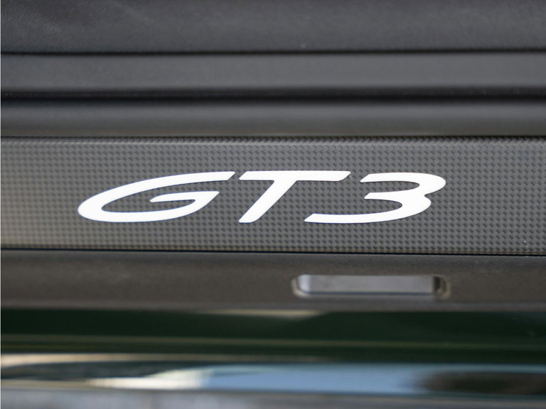 Porsche 992 GT3 Touring