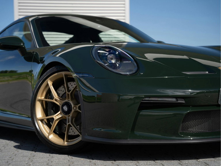 Porsche 992 GT3 Touring