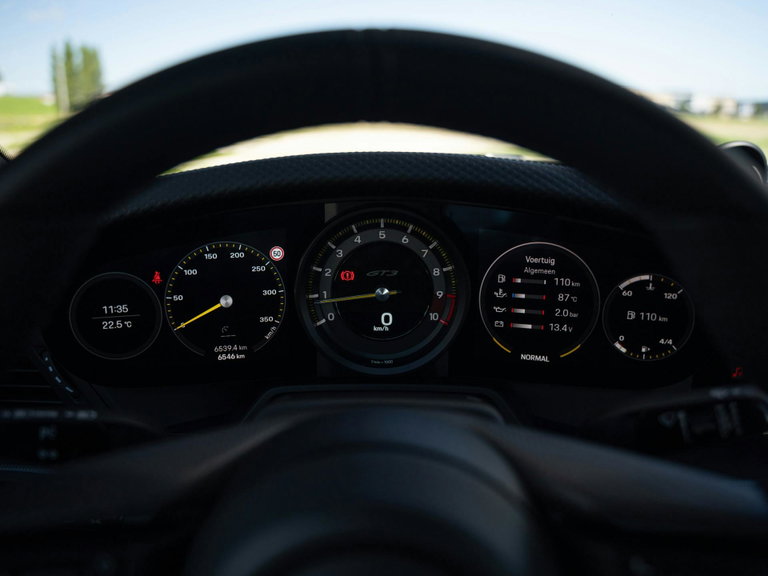 Porsche 992 GT3 Touring